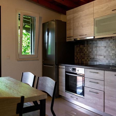 Ar Apartment Platanidia Exterior photo